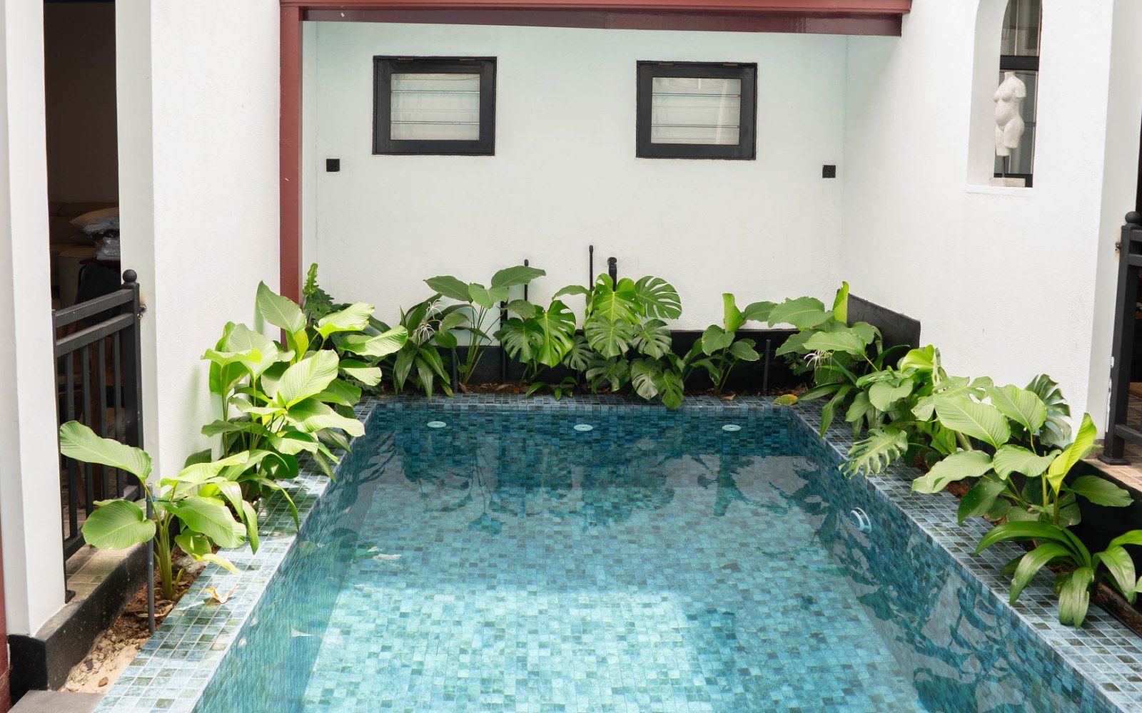 Private Apartment I – King Bedroom & Separate Single Room image 15