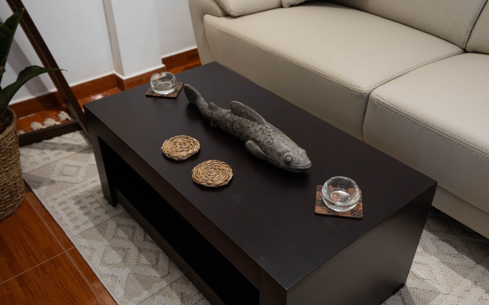 Private Apartment II – King Bedroom & Separate Single Room image 10