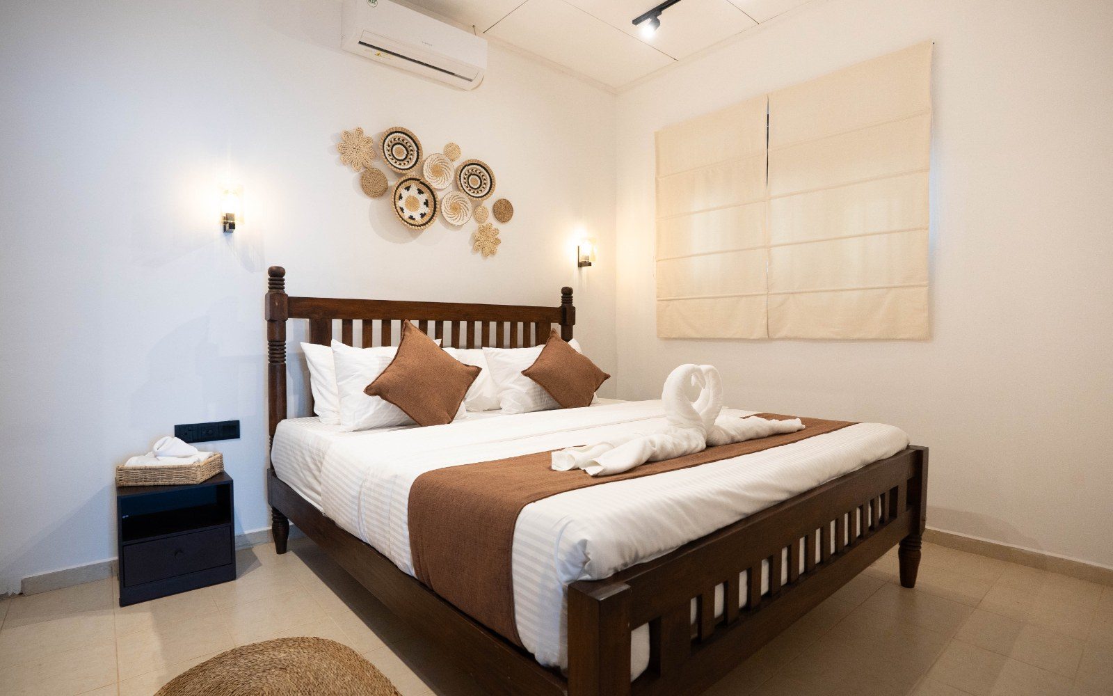 Private Apartment II – King Bedroom & Separate Single Room image 15