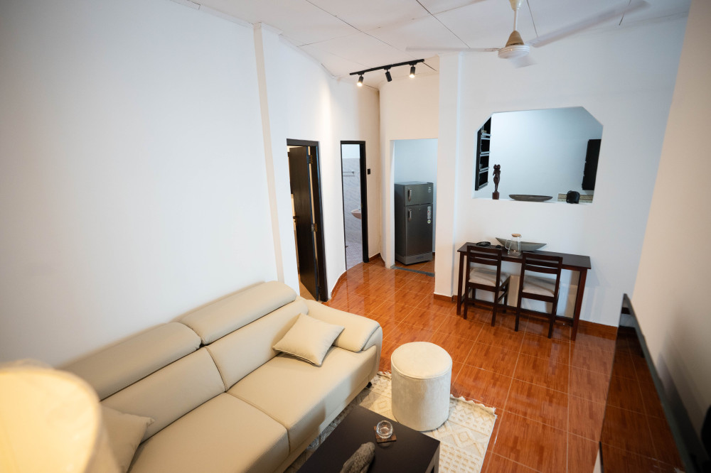 Private Apartment with King Bedroom, Single Room & Kitchen