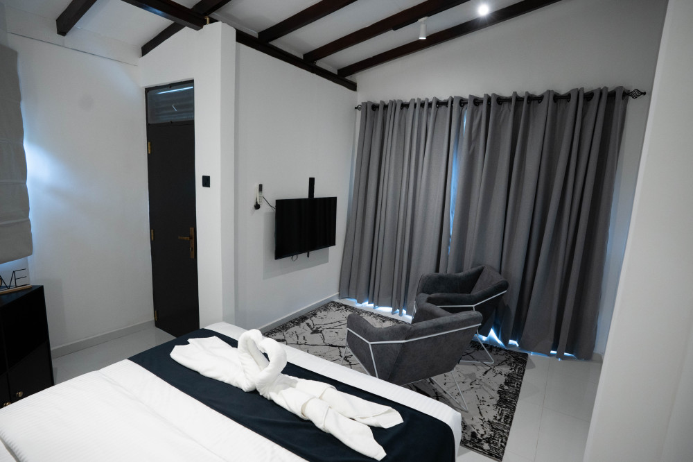 Queen Room with Private Balcony